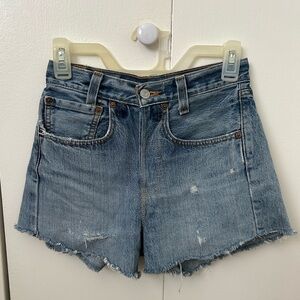 Levi’s Denim Shorts 24-25